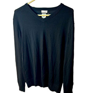 Gap Black V-Neck Sweater 100 percent merino wool size M